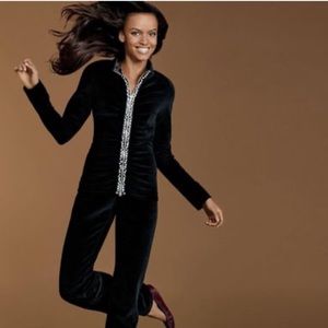 Neiman Marcus Black Velour Sweater Size: Small